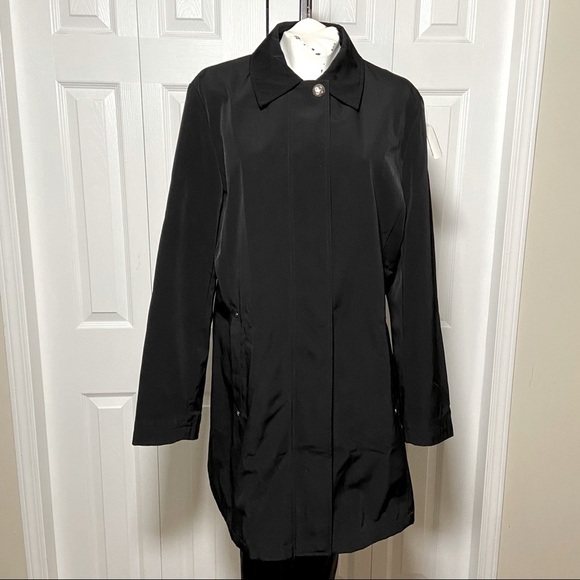 Liz Claiborne Jackets & Blazers - Liz Claiborne Full Length Collared Black Jacket M